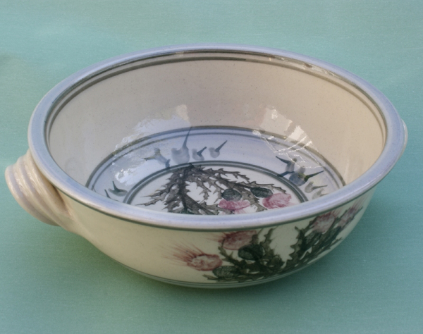 small fruit bowl with handles 